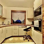 Modernes 3-zimmer In Mit Balkon Apartament *